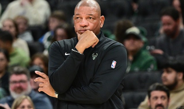 天博体育-Stein：NBA教练圈普遍认为本赛季是里弗斯执教雄鹿的最后一季